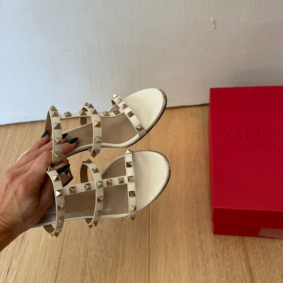 Valentino Garavani Off-White Rockstud Heeled Sandals Size 38 - Picture 5 of 7